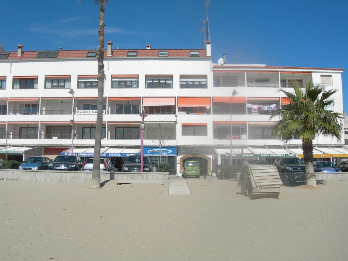 Apartamento Con Aire Acondicionado De Tres Dormitorios En El Centro Y Junto A La Playa เพนิสโคลา ภายนอก รูปภาพ
